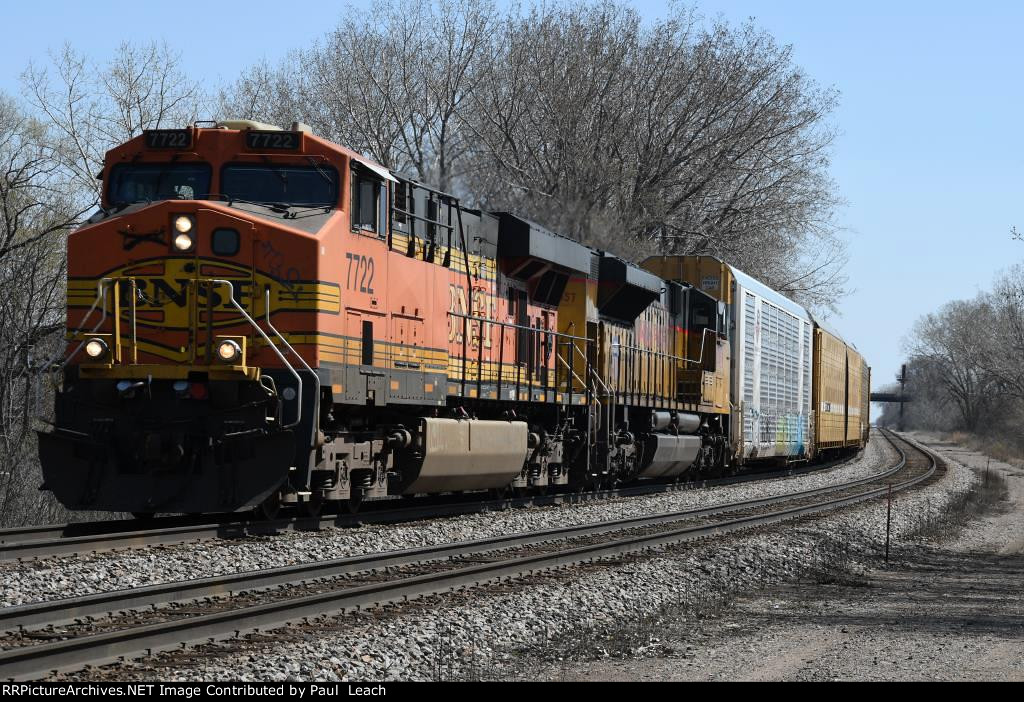 Early GEVO leads a vehicle train west through Union